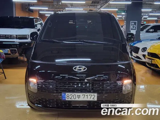 Hyundai Staria 2023 — Фото 10/17