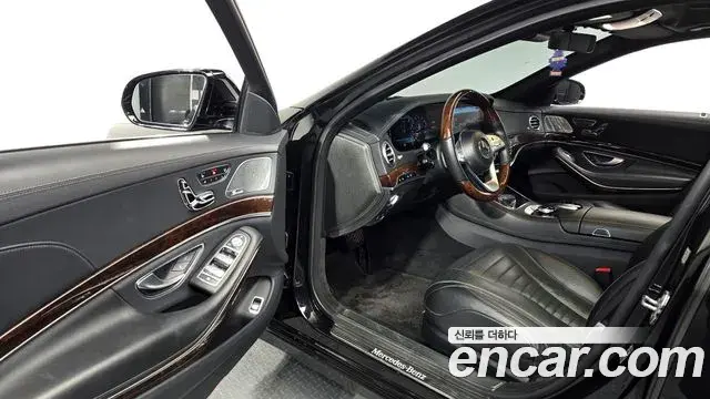 Mercedes-Benz S-Class 2018 — Фото 10/20