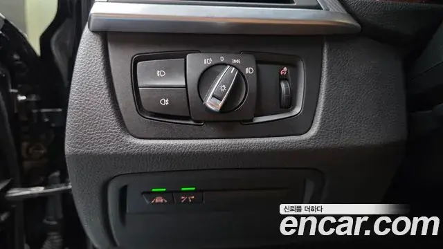 BMW 3 Series 2018 — Фото 19/20
