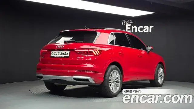 Audi Q3 2020 — Фото 2/20