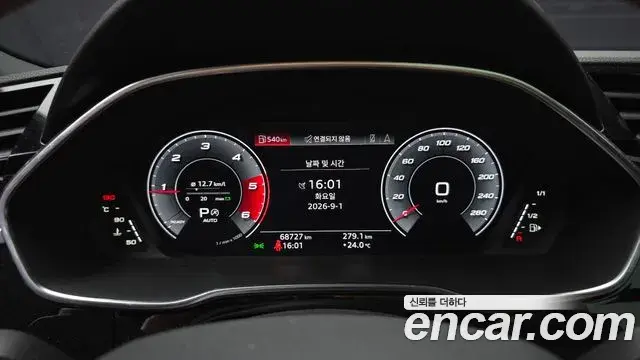 Audi Q3 2020 — Фото 8/20