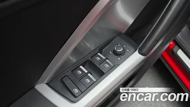 Audi Q3 2020 — Фото 19/20
