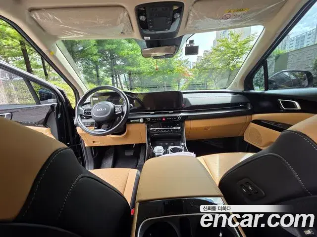 Kia Carnival 2021 — Фото 8/11