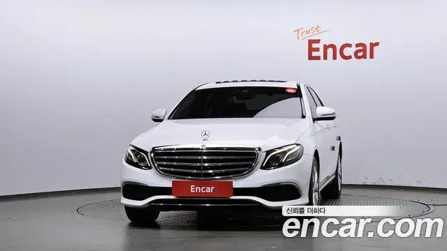 Mercedes-Benz E-Class 2019 — Фото 3/20