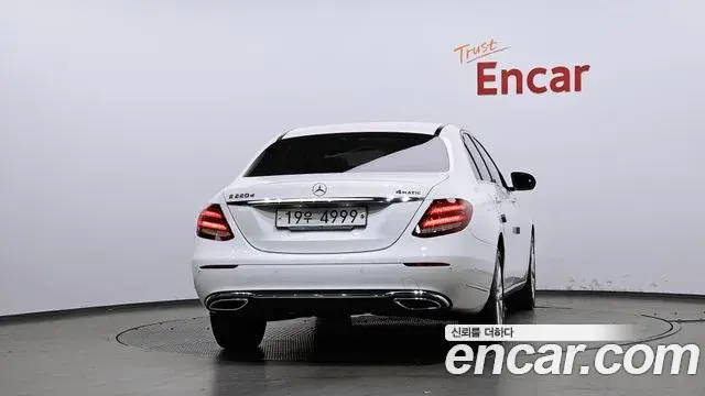 Mercedes-Benz E-Class 2019 — Фото 4/20