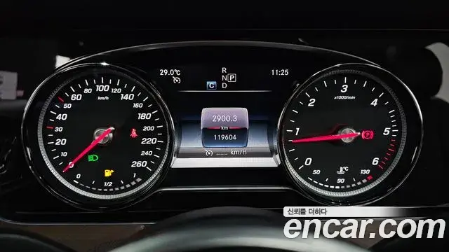 Mercedes-Benz E-Class 2019 — Фото 8/20