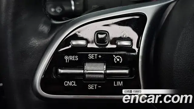 Mercedes-Benz E-Class 2019 — Фото 18/20