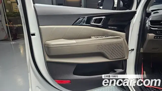 Kia Carnival 2024 — Şəkil 16/36