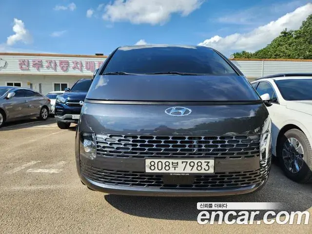 Hyundai Staria 2022 — Фото 10/13