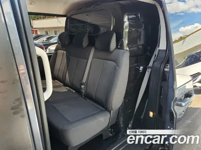 Hyundai Staria 2022 — Фото 7/13