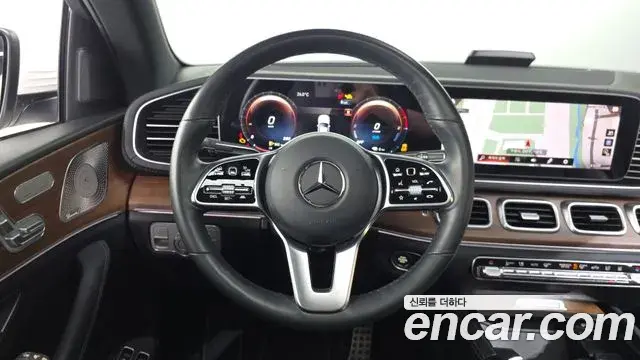 Mercedes-Benz GLE-Class 2022 — Фото 12/20