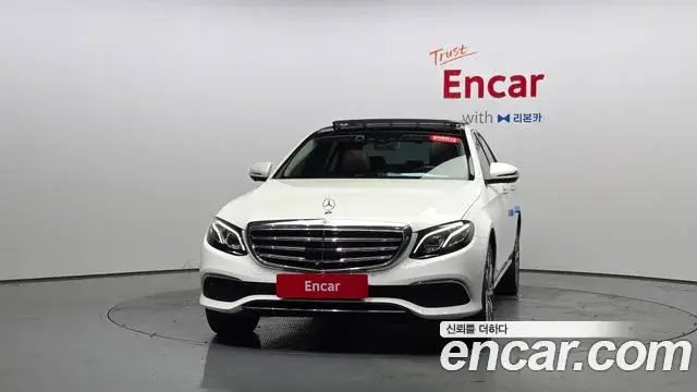 Mercedes-Benz E-Class 2020 — Фото 3/20