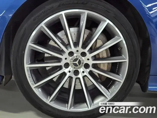 Mercedes-Benz E-Class 2022 — Фото 15/17