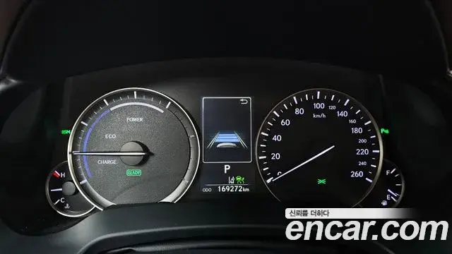 Lexus RX450h 2019 — ფოტო 18/20