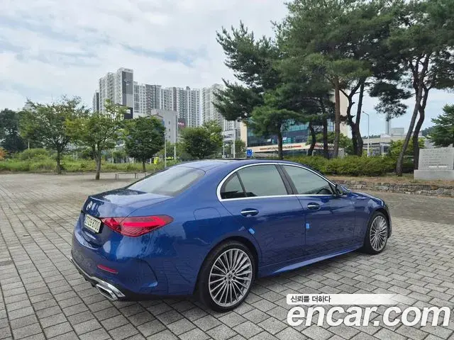Mercedes-Benz C-Class 2022 — Фото 5/18
