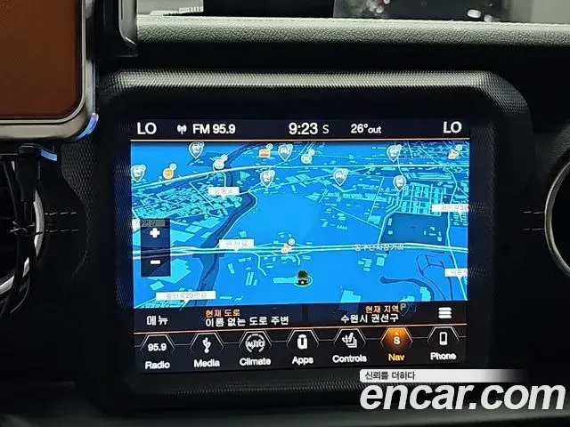 Jeep Wrangler 2019 — Фото 13/20