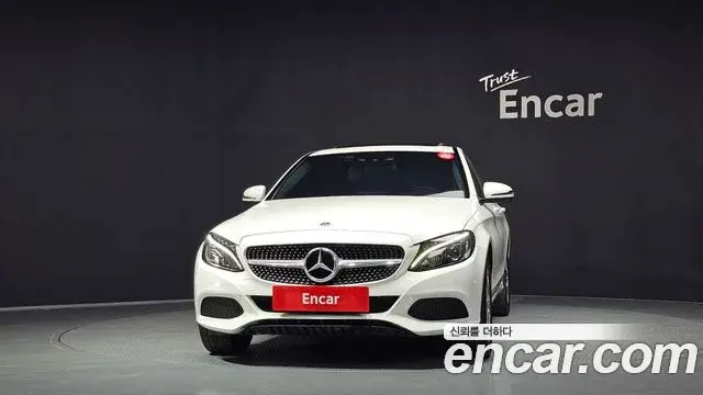 Mercedes-Benz C-Class 2018 — Фото 3/20