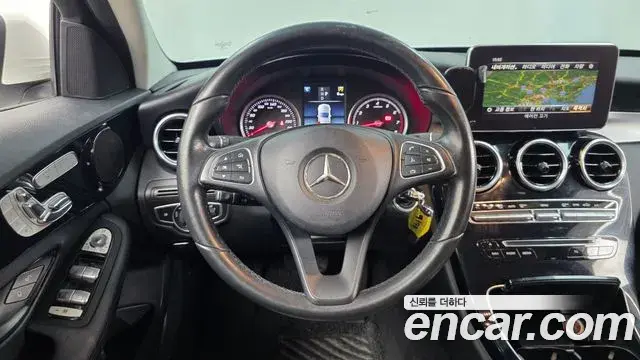 Mercedes-Benz C-Class 2018 — Фото 13/20