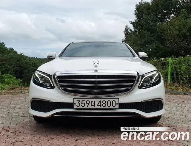 Mercedes-Benz E-Class 2019 — Фото 3/17