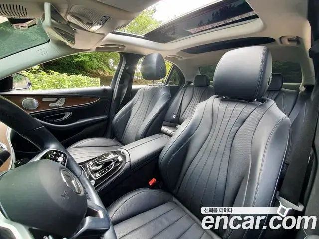 Mercedes-Benz E-Class 2019 — Фото 6/17