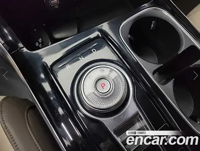 Kia Carnival 2021 — Фото 8/20