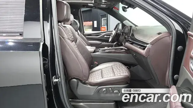 Cadillac Escalade 2022 — Photo 15/20
