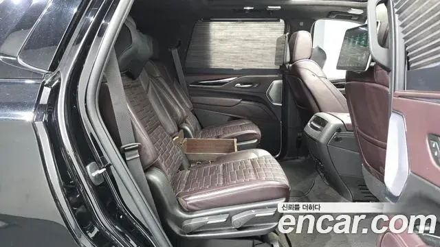 Cadillac Escalade 2022 — Photo 1/20