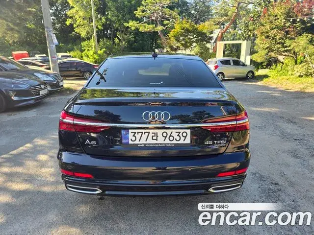 Audi A6 2021 — Фото 4/20