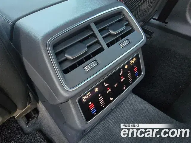 Audi A6 2021 — Фото 12/20