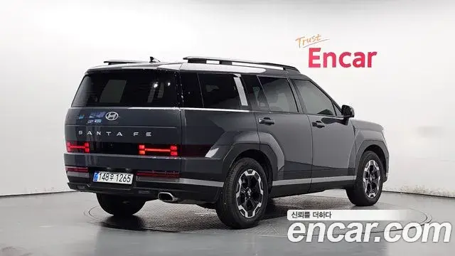 Hyundai Santa Fe 2025 — Фото 2/20