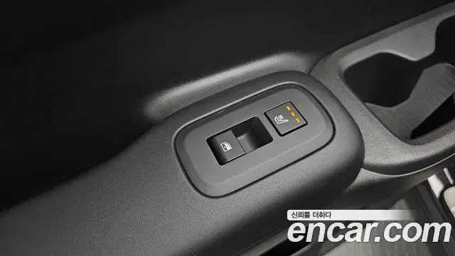 Hyundai Santa Fe 2025 — Фото 19/20