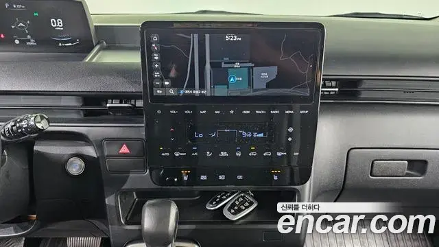 Hyundai Staria 2022 — Şəkil 13/20