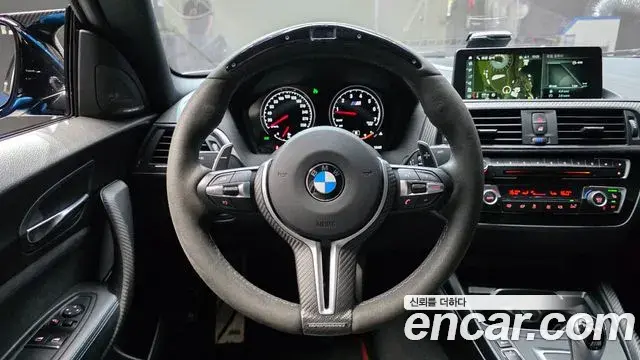 BMW M2 2018 — Фото 12/20