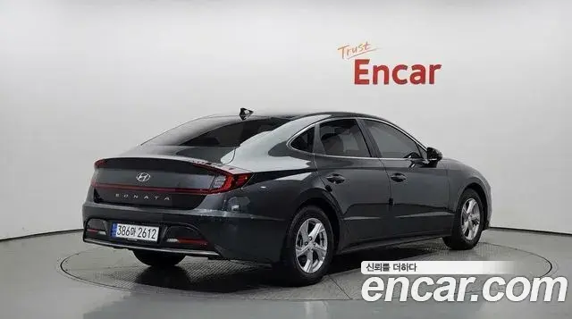 Hyundai Sonata 2022 — Фото 2/20