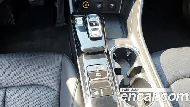 Hyundai Sonata 2022 — Фото 9/20