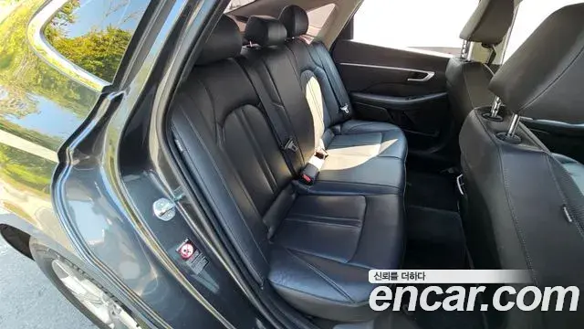 Hyundai Sonata 2022 — Фото 11/20