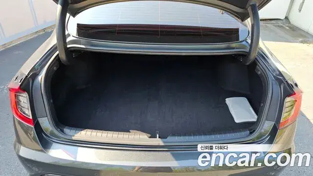 Hyundai Sonata 2022 — Фото 19/20