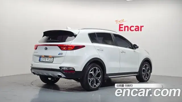 Kia Sportage The Bold 2020 — Фото 2/20