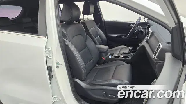 Kia Sportage The Bold 2020 — Фото 12/20
