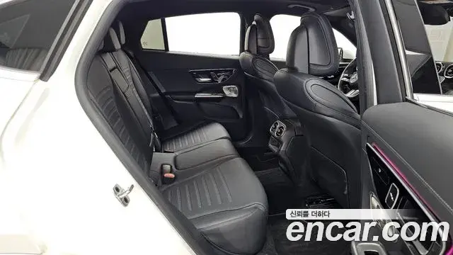 Mercedes-Benz GLC-Class 2023 — Фото 12/20