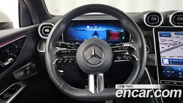 Mercedes-Benz GLC-Class 2023 — Фото 13/20