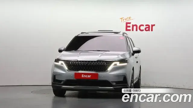 Kia Carnival 2021 — Фото 3/20