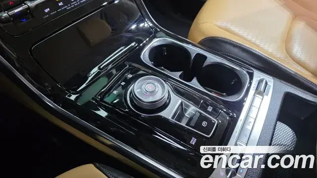 Kia Carnival 2021 — Фото 9/20