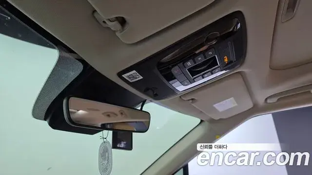 Kia Carnival 2021 — Фото 19/20
