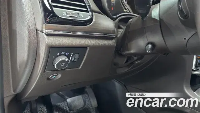 Jeep Grand Cherokee 2019 — Фото 20/20