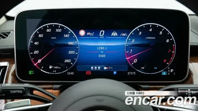 Mercedes-Benz E-Class 2026 — Photo 7/12