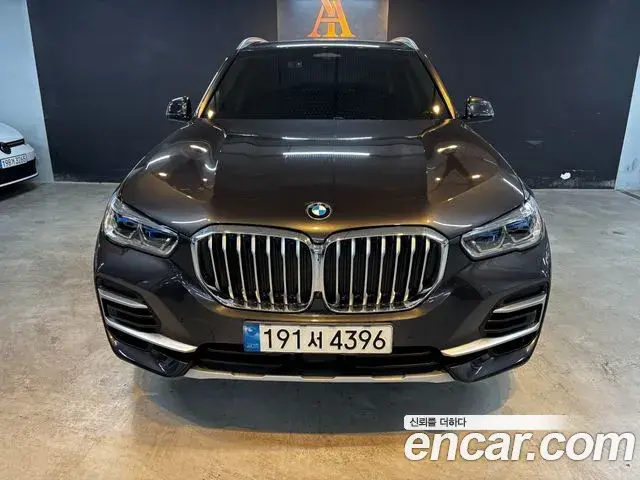 BMW X5 2022 — Фото 2/19