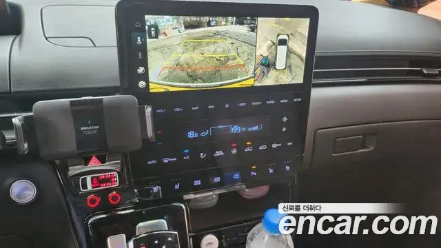 Hyundai Staria 2024 — Фото 15/20
