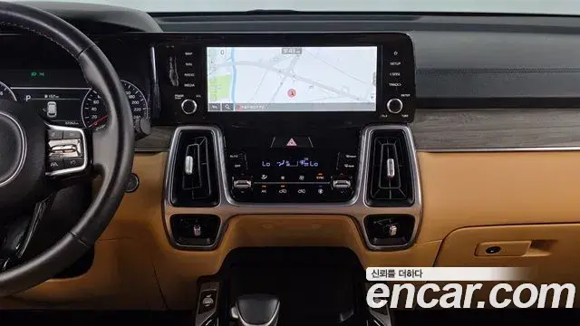 Kia Sorento 2023 — Фото 14/20