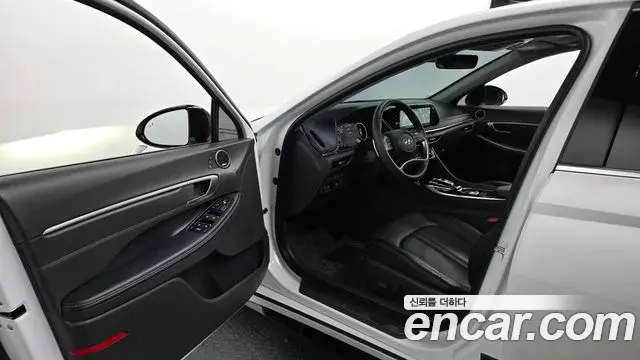 Hyundai Sonata 2022 — Фото 9/20